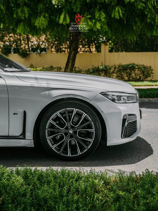 BMW 730