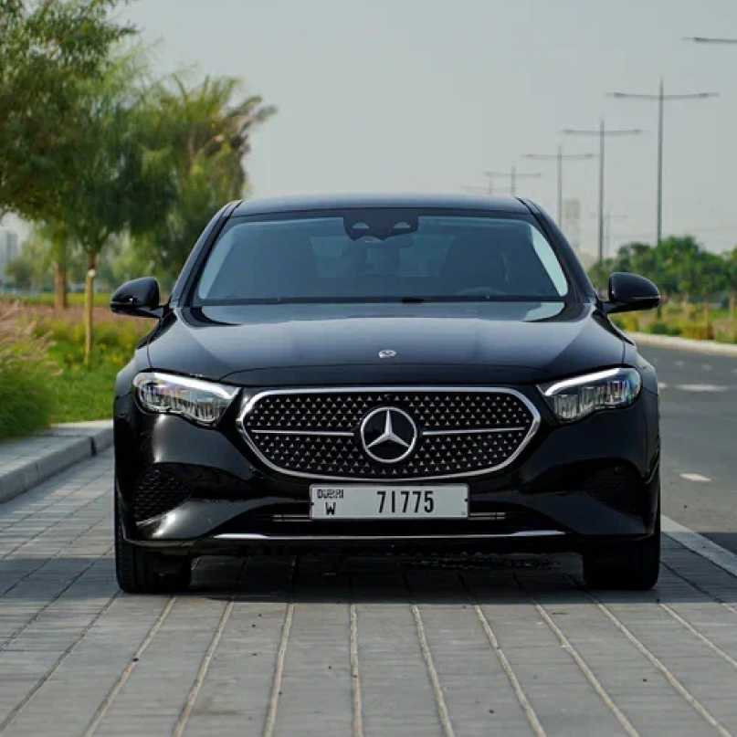Mercedes-Benz E200