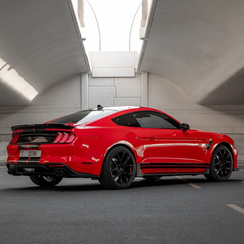 Ford Mustang (Red)