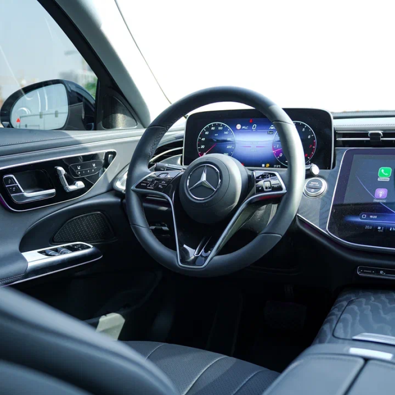 Mercedes-Benz E200