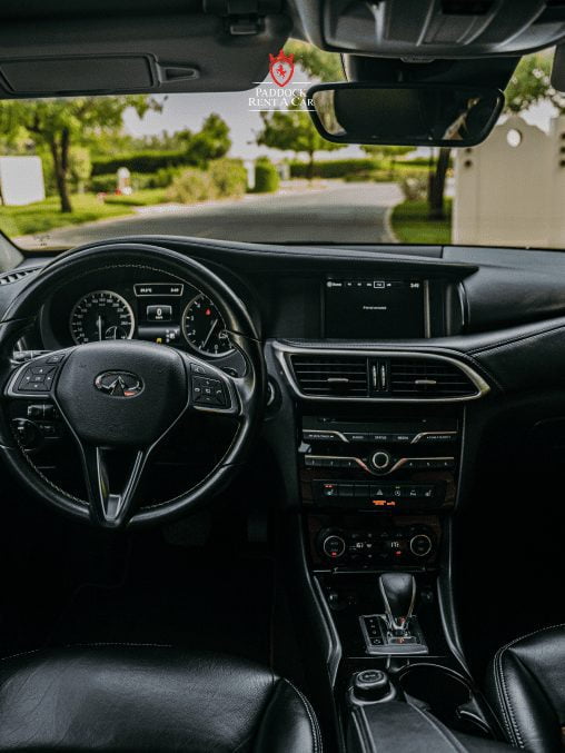 Infiniti Q30