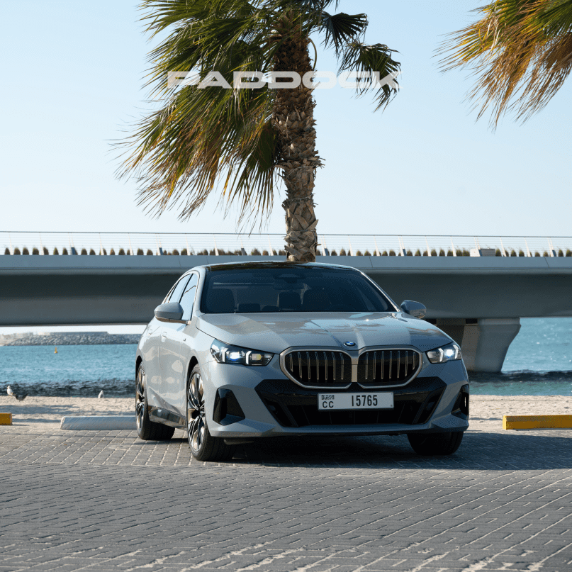 BMW 520i 2024 (grey)