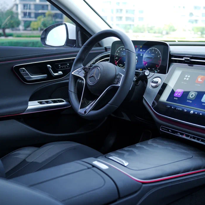 Mercedes-Benz E200