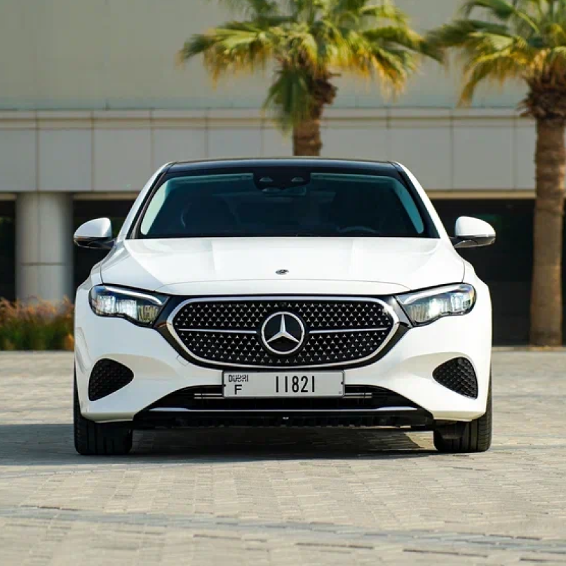 Mercedes-Benz E200