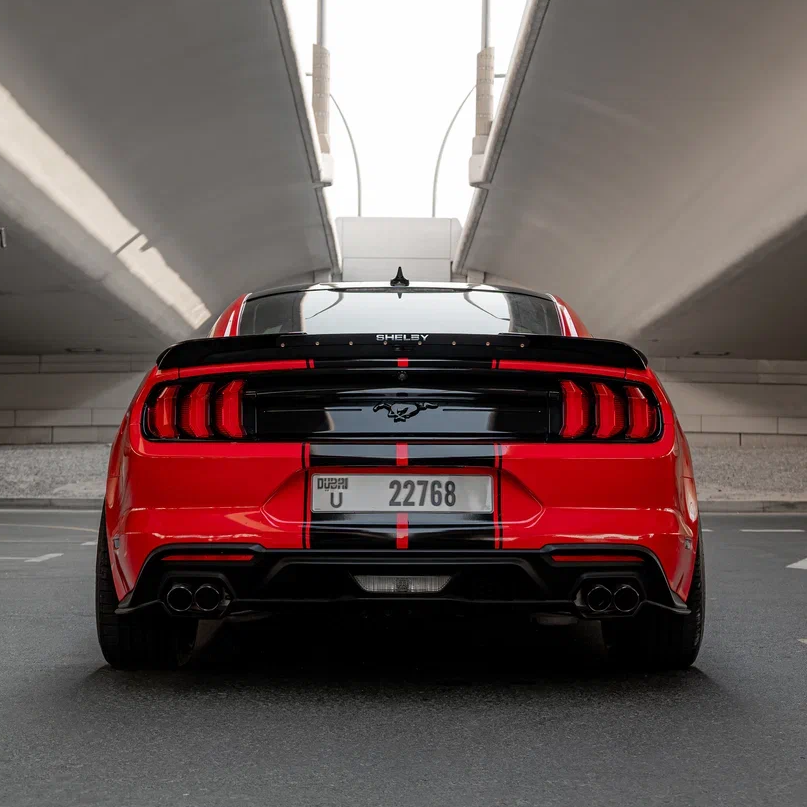 Ford Mustang (Red)
