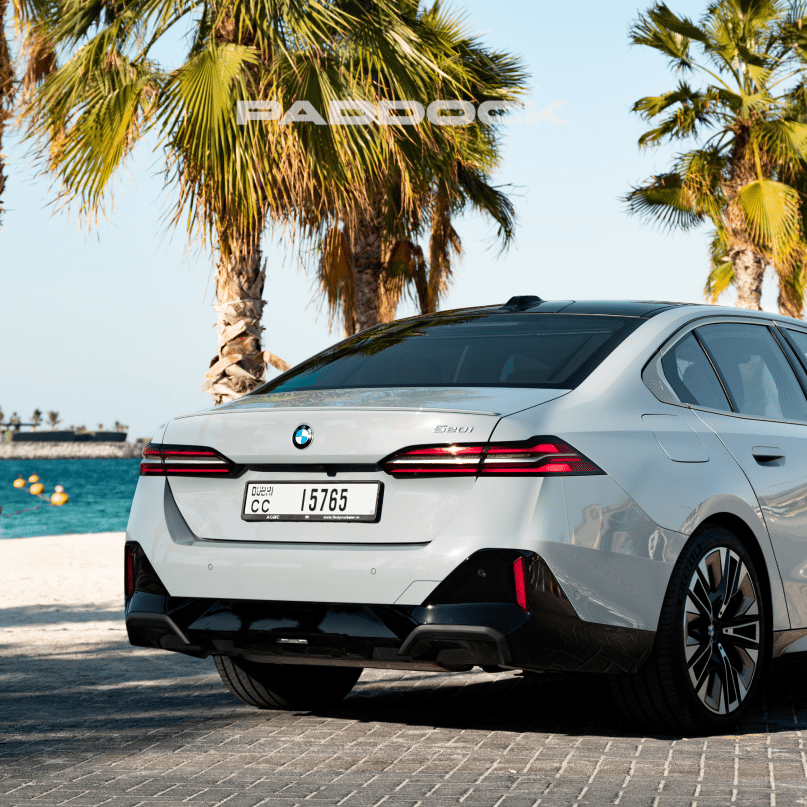 BMW 520i 2024 (grey)