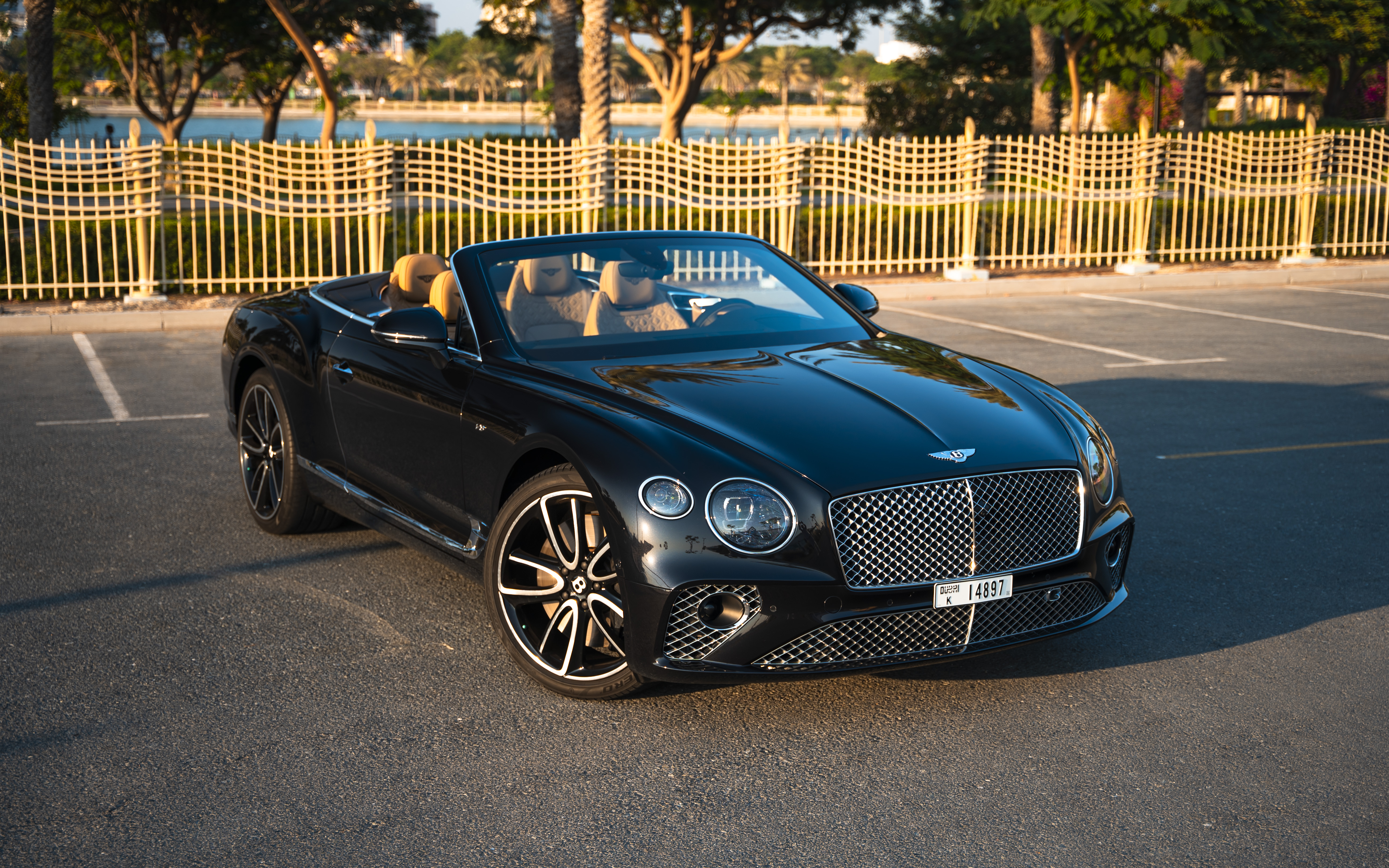 Bentley Continental GTC Mulliner (Dark Blue)