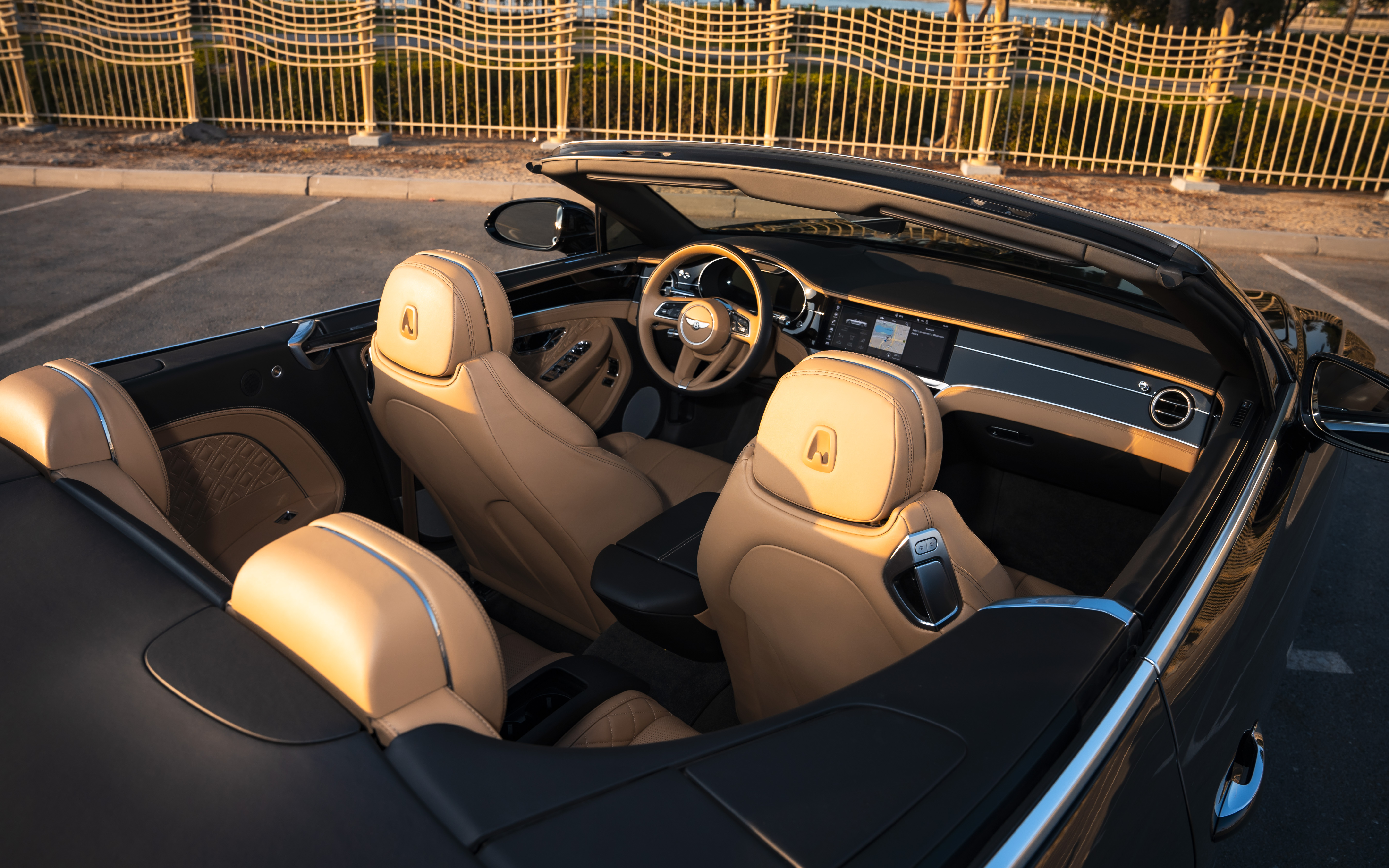 Bentley Continental GTC Mulliner (Dark Blue)