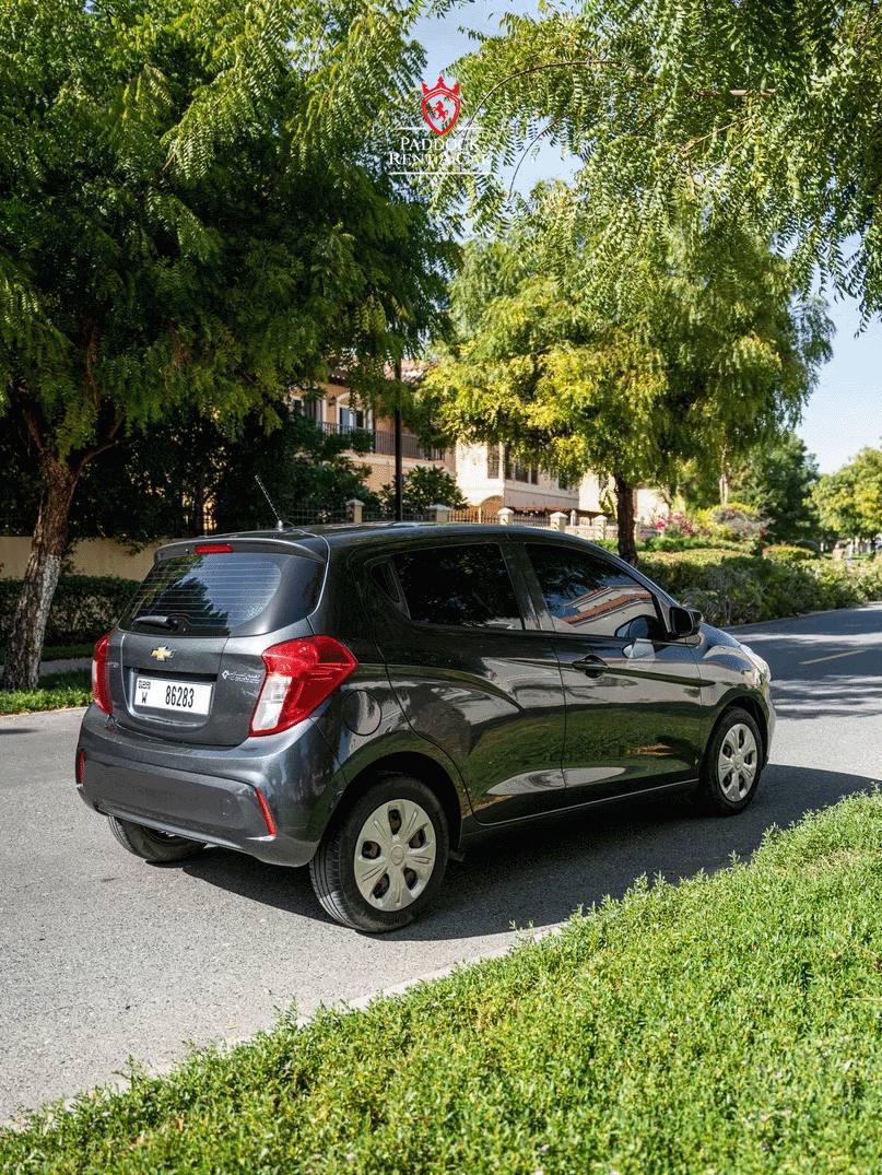 Chevrolet spark (Dunkelgrau)