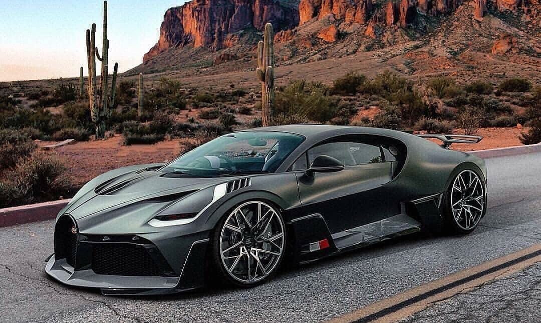 Be VIP in Dubai: Five Best Luxury Sports Cars for Rent