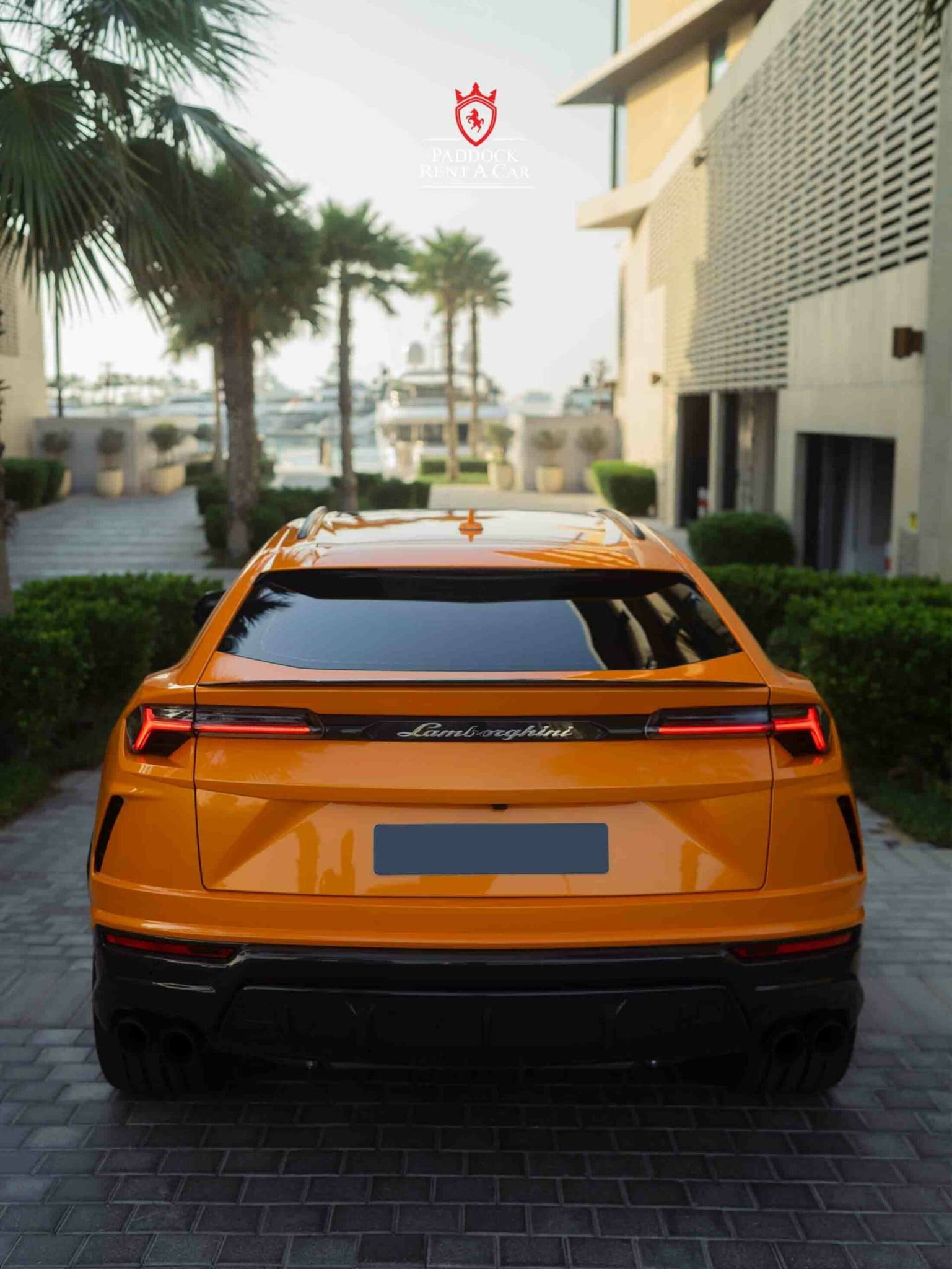 rent Lamborghini orang Dubai