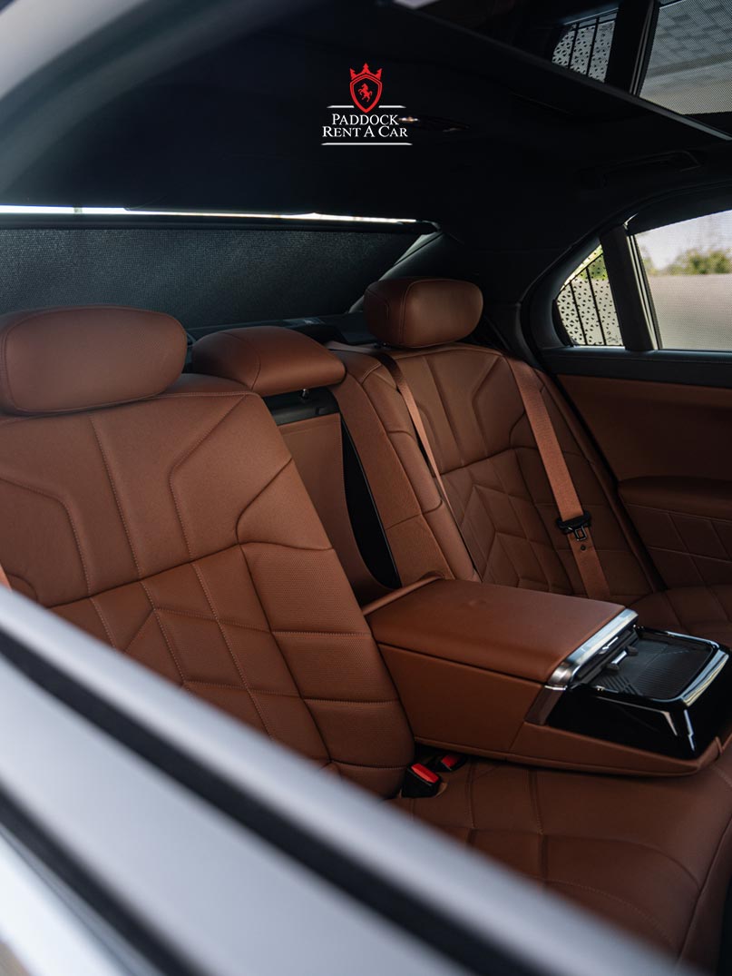 BMW 735i