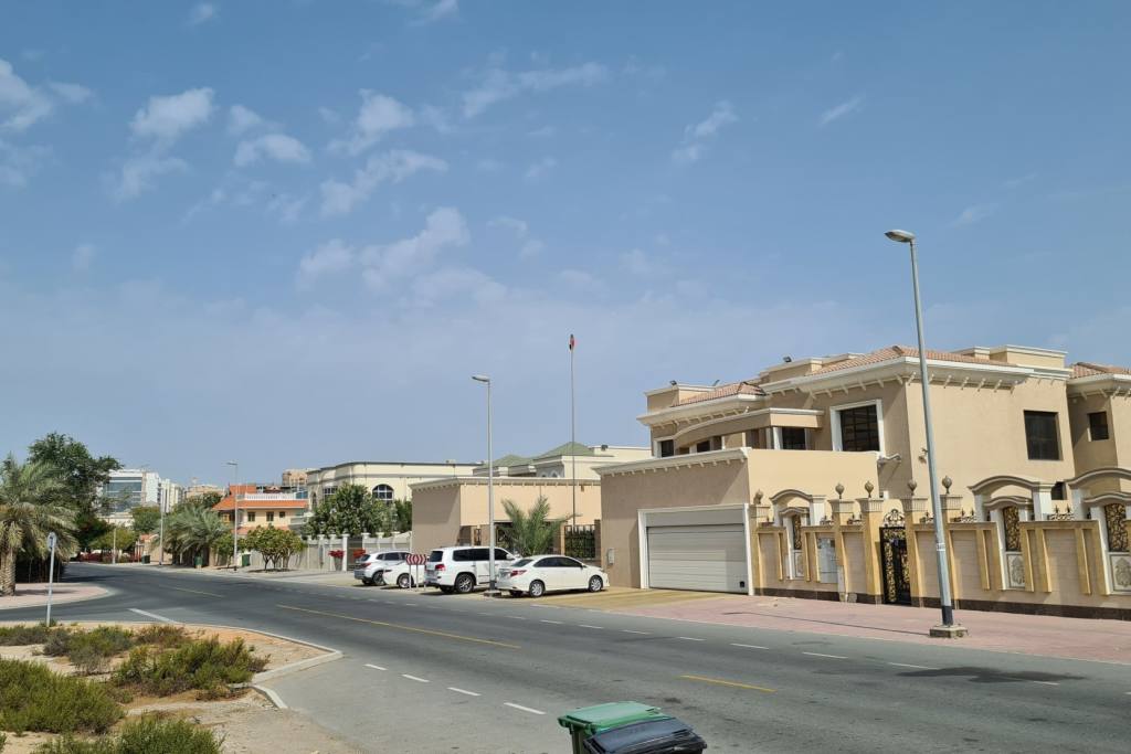 rent a car al barsha