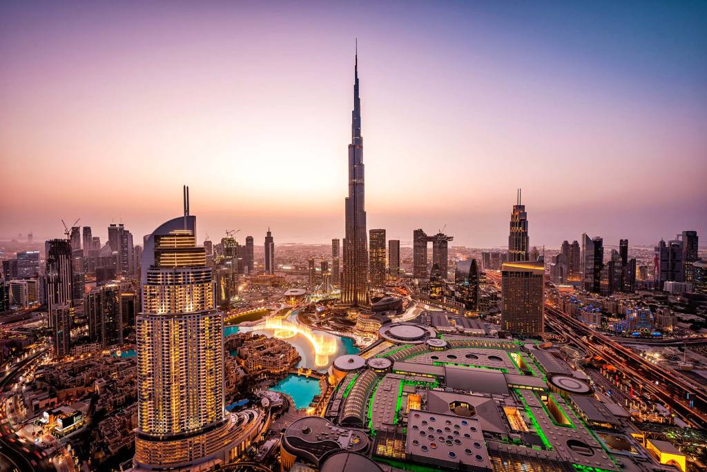 Rent a car in downtown Dubai