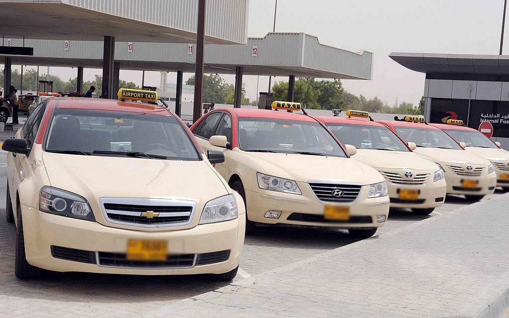 Taxi, transport en commun ou location de voiture à Dubaï