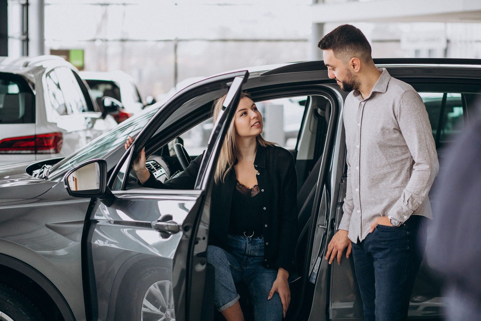 Age and Experience Requirements to Rent a Car in Dubai