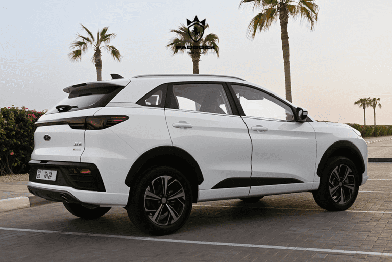 JAC JS6 white